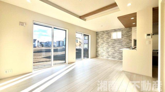 茅ヶ崎市香川６丁目　新築戸建て