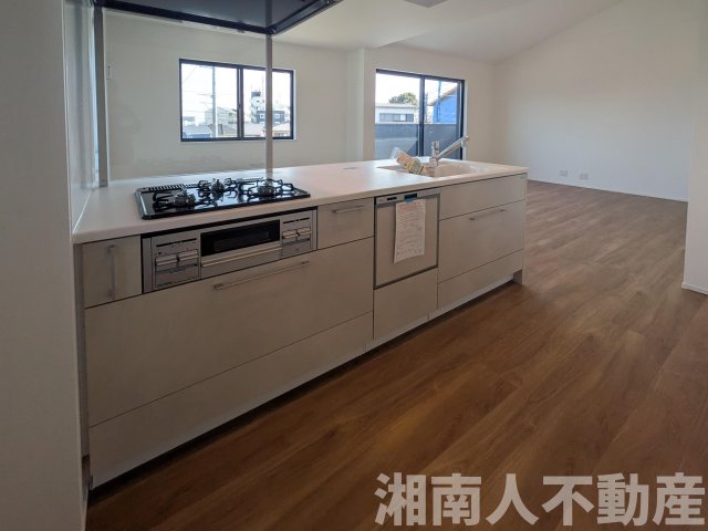藤沢市城南５丁目１２７1−2新築戸建て