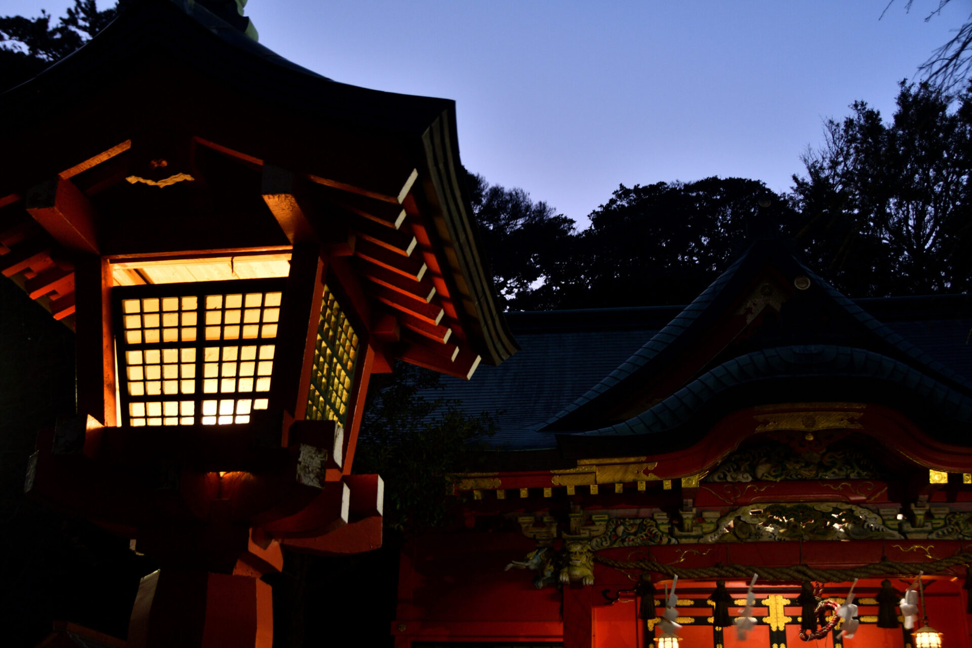 夜の江の島神社