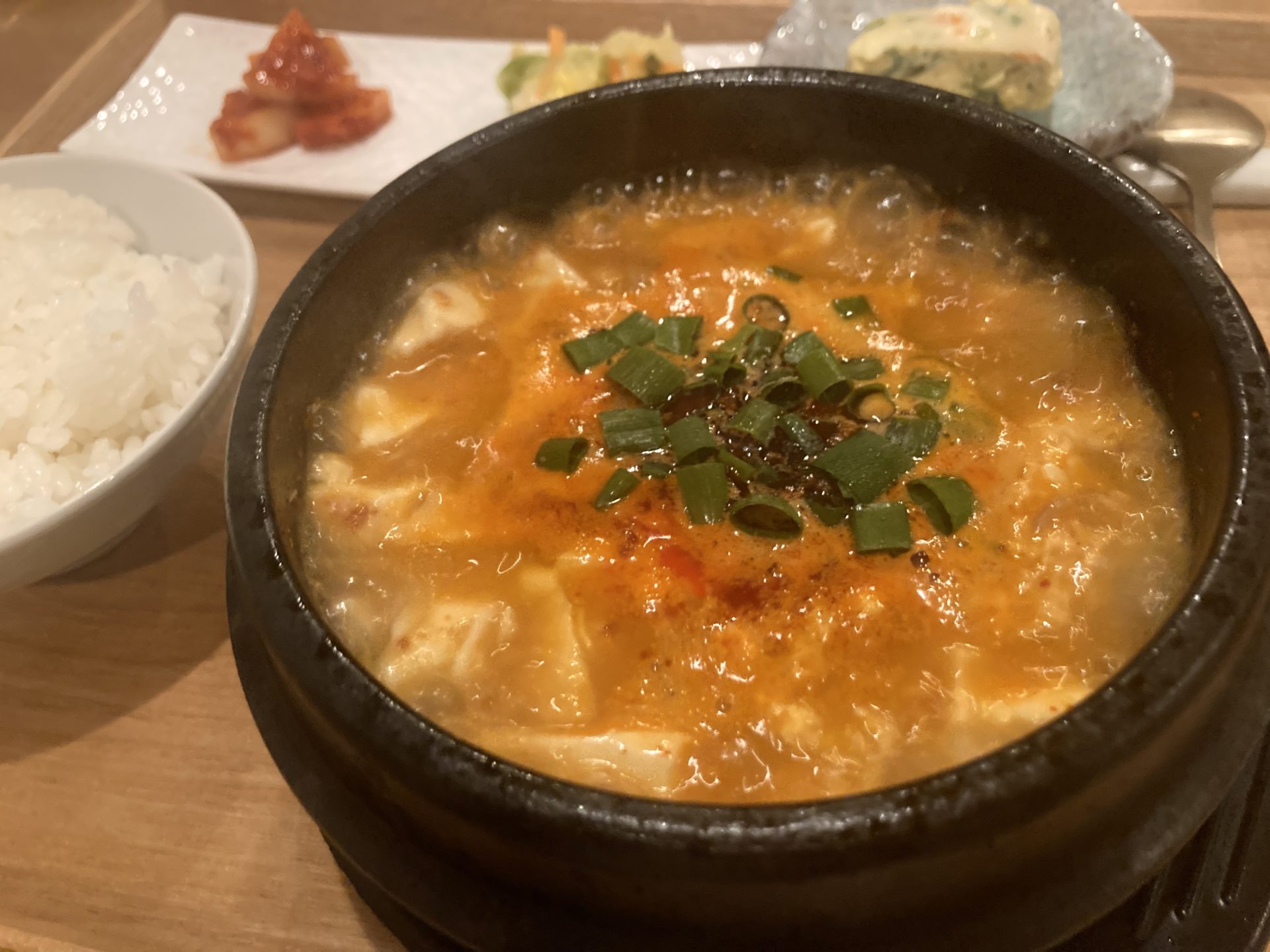 [Kamakura Gourmet Report]용순두부 집 (Yong Sundubu Jipu) 오후나 한식 – 18가지 재료로 끓이는 정통 순두부로 몸 속까지 따뜻해지는 행복의 맛