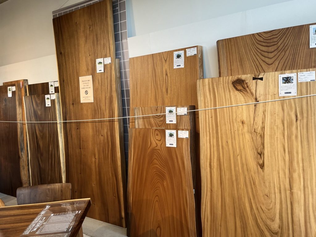 藤沢 ショップレポ】葉山家具 湘南T-SITE店-洗練された上質な木製家具