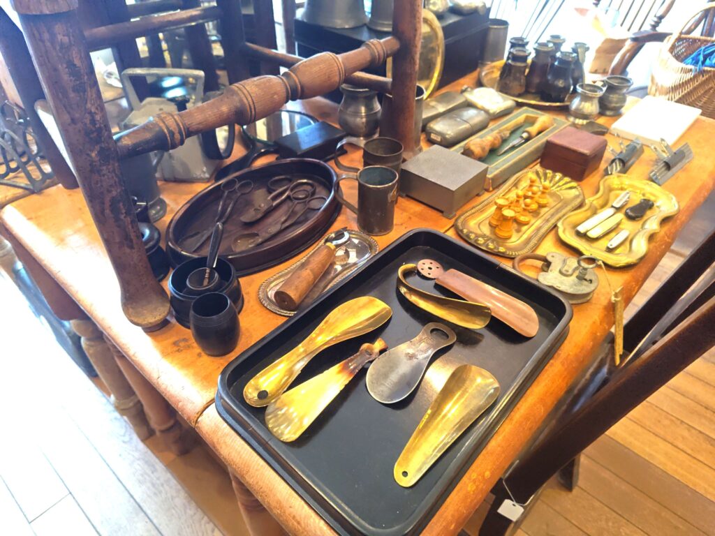 平塚 ショップレポ】antique shop menu - 時代を超えて愛される品が
